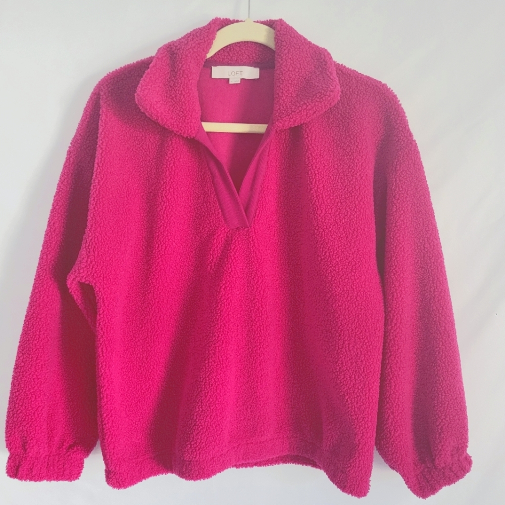 Loft Women's Medium Fleece Fushia Color Crop Pullover not worn